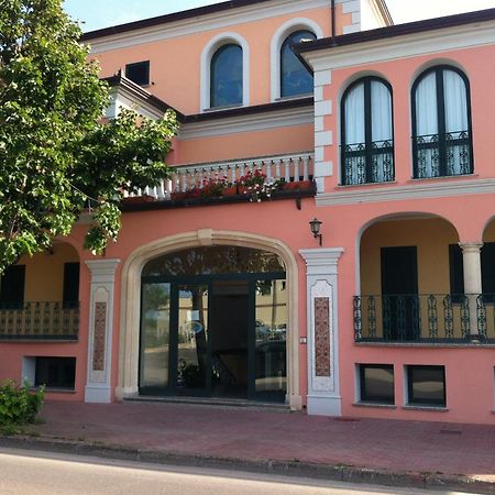 Residence Marina Palace Orosei Exterior photo
