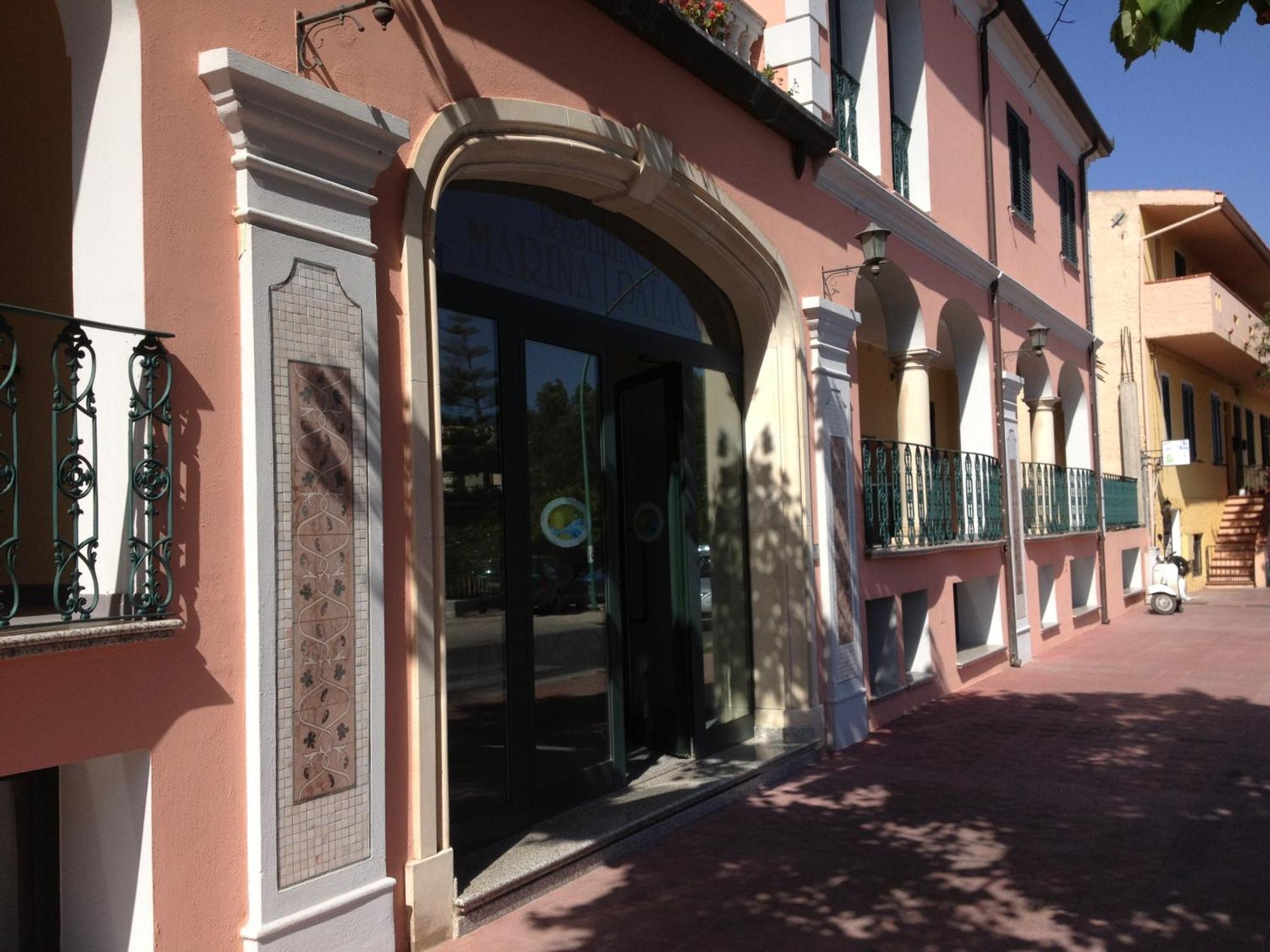 Residence Marina Palace Orosei Exterior photo